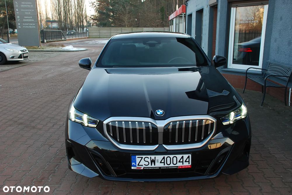 BMW Seria 5 ver-520i-mhev-m-sport - 2