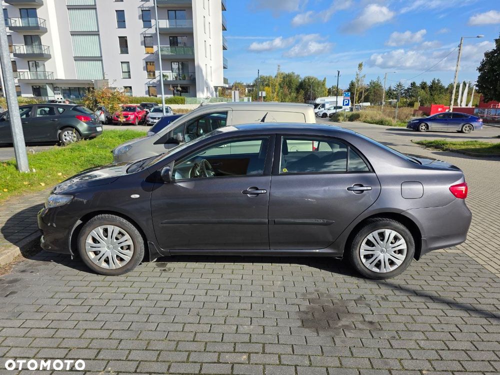 Toyota Corolla - 5
