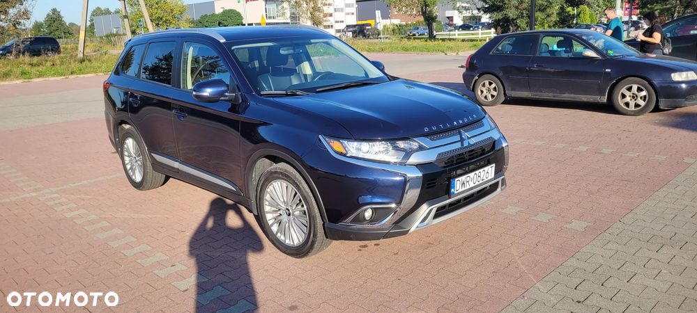 Mitsubishi Outlander 2.4 4WD CVT Intense - 3