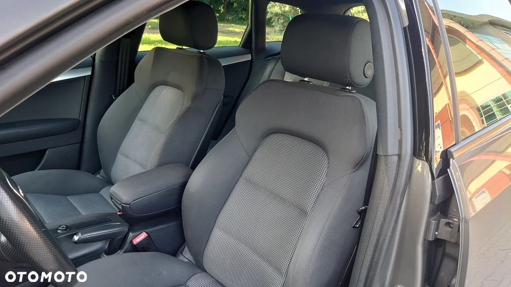 Audi A3 Sportback 2.0 TDI DPF S line Sportpaket - 22