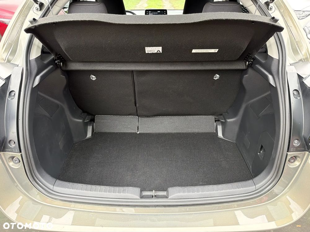 Toyota Yaris 1.5 Selection Elegant - 24