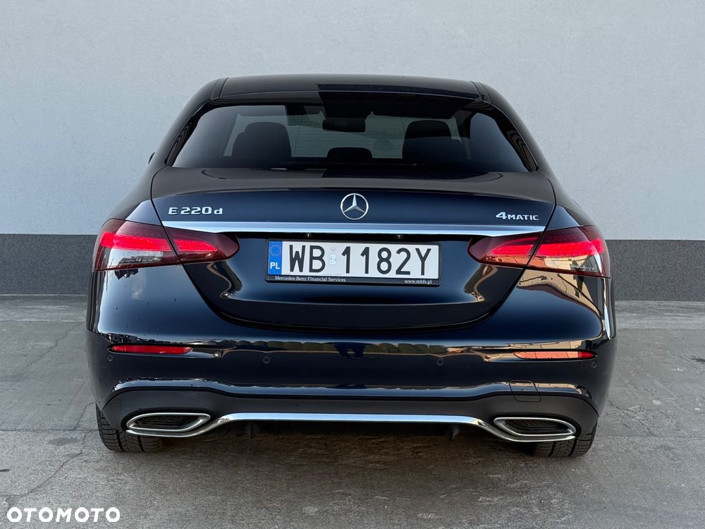 Mercedes-Benz Klasa E 220 d 4-Matic AMG/Avantgarde - 4