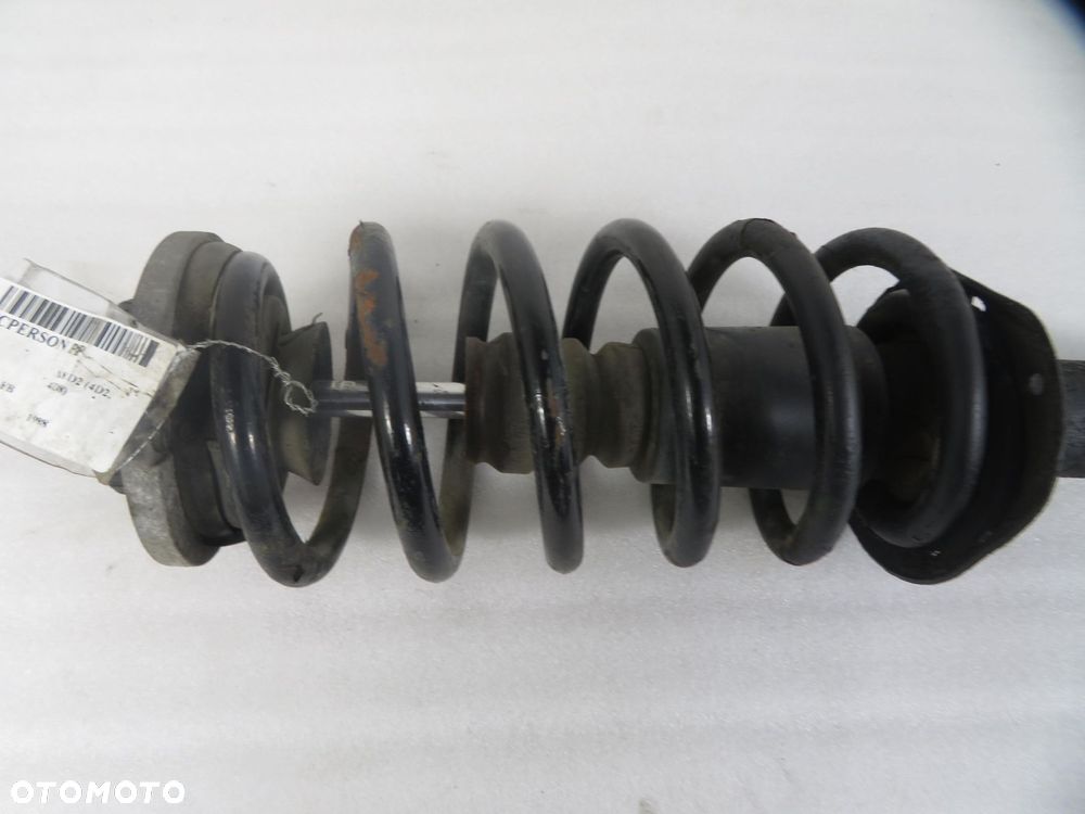 MCPERSON PRAWY PRZEDNI AUDI A8 D2 2.5 TDI - 3