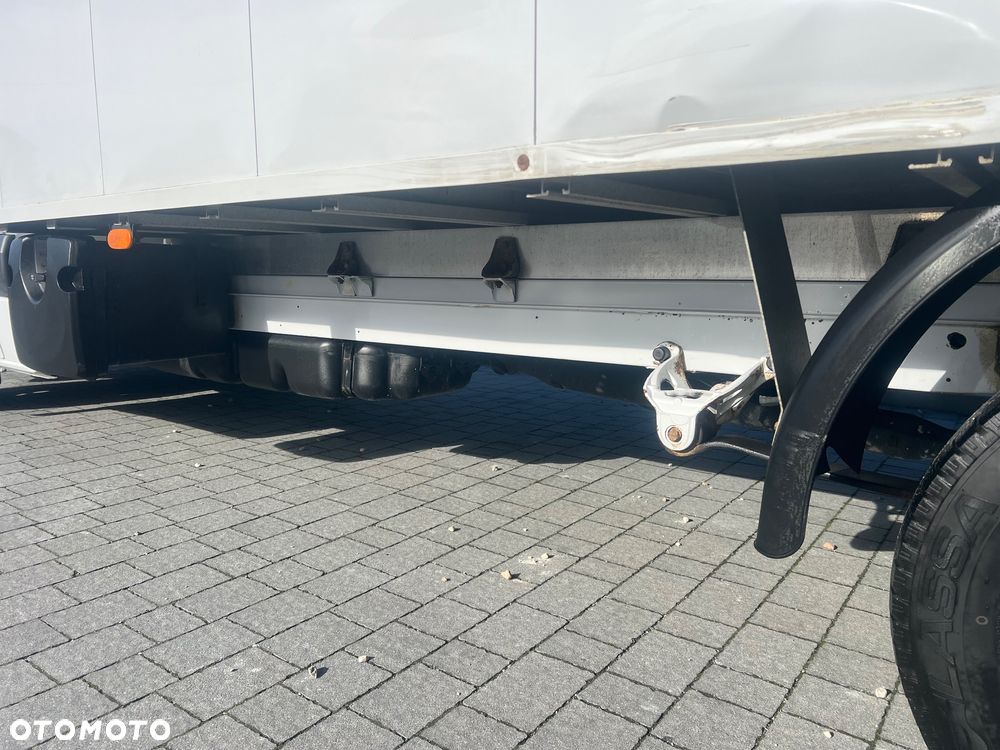 Mercedes-Benz Sprinter - 7