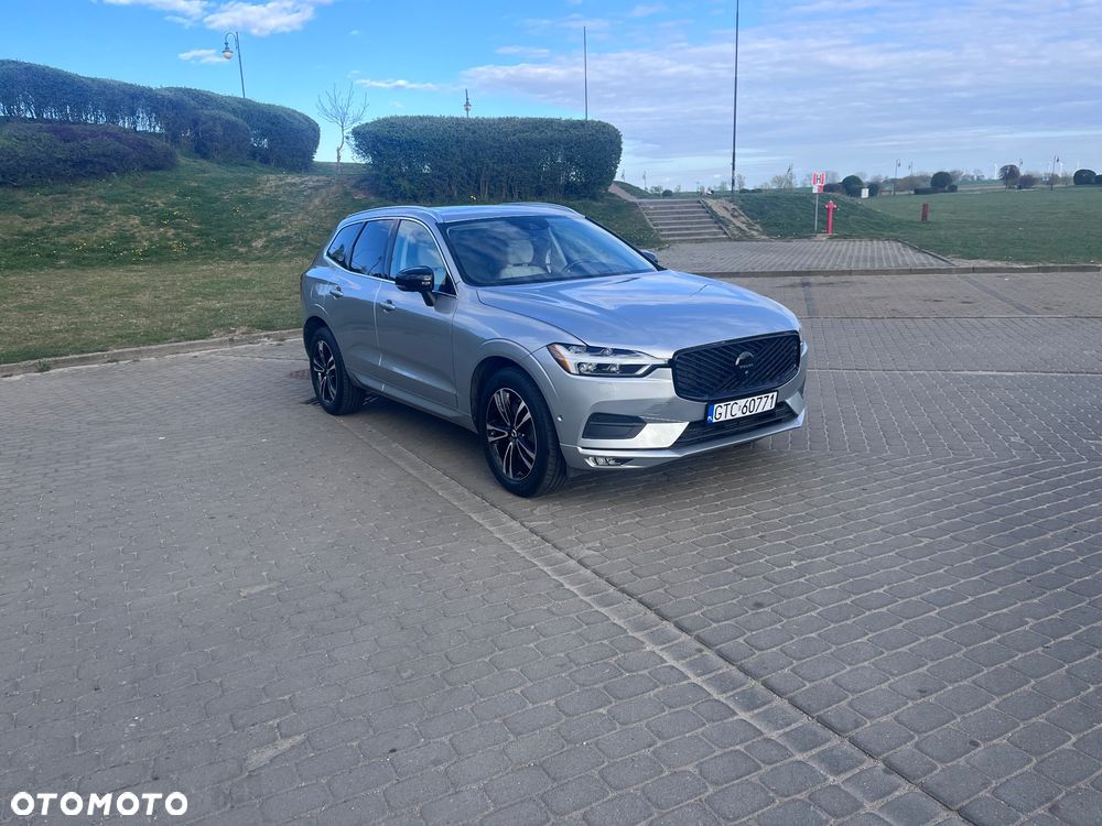 Volvo XC 60 T6 AWD Geartronic Momentum Pro - 4