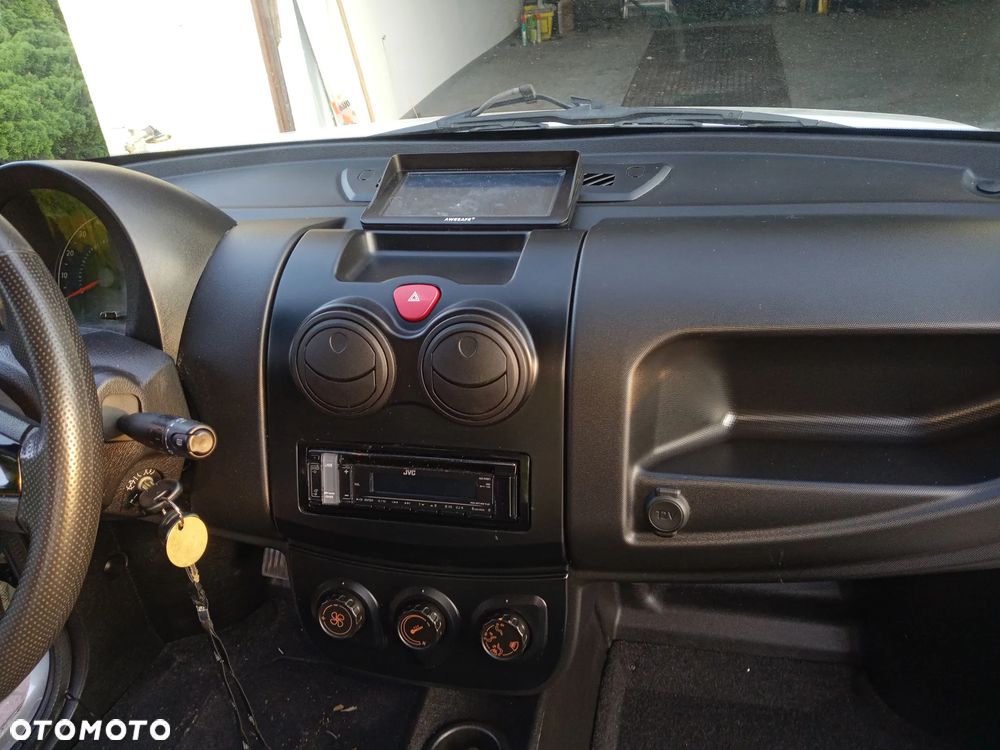 Microcar DUE - 16
