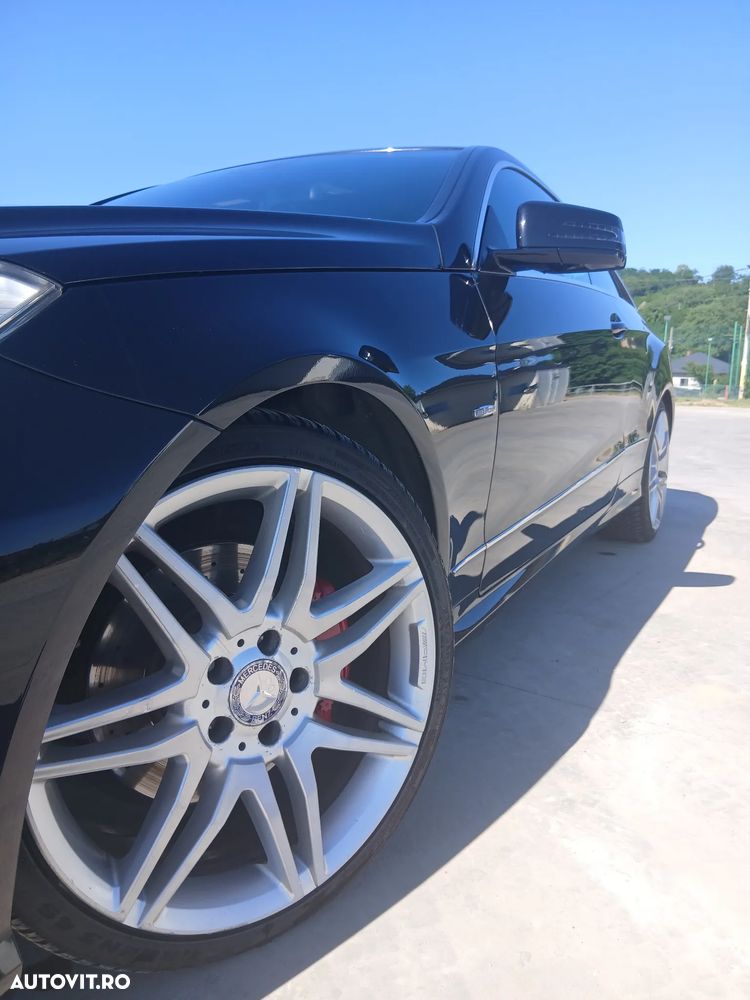 Mercedes-Benz E - 18