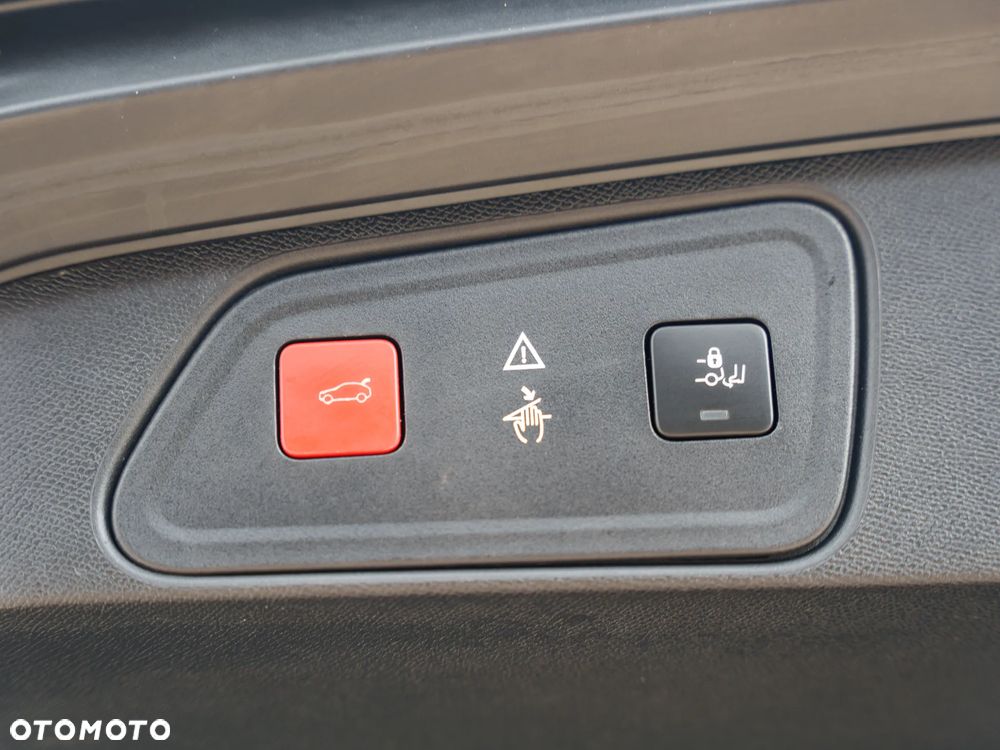 Peugeot 3008 1.5 BlueHDi Allure S&S - 15