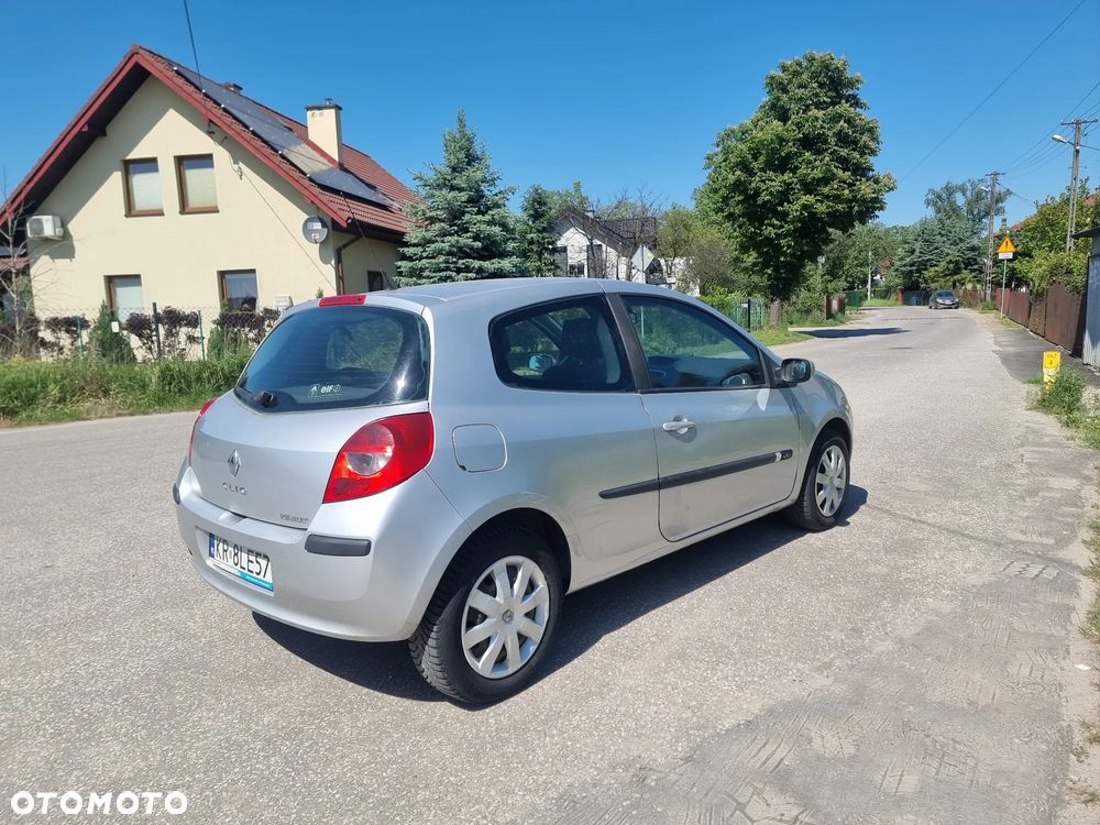 Renault Clio - 6