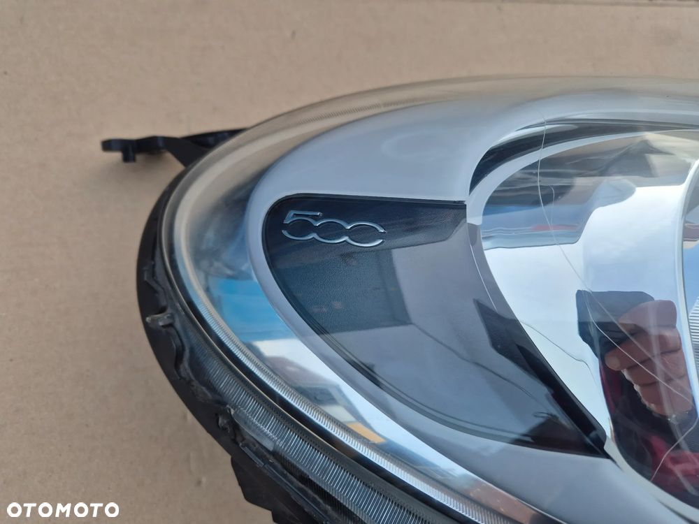 Fiat 500X reflektor prawy.Oryginał.EU.Halogenowy. - 2