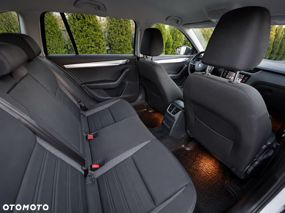 Skoda Octavia 2.0 TDI SCR Ambition - 8