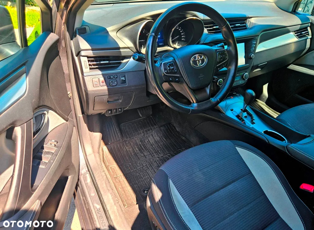 Toyota Avensis Touring Sports 1.8 Multidrive S Business Edition - 9