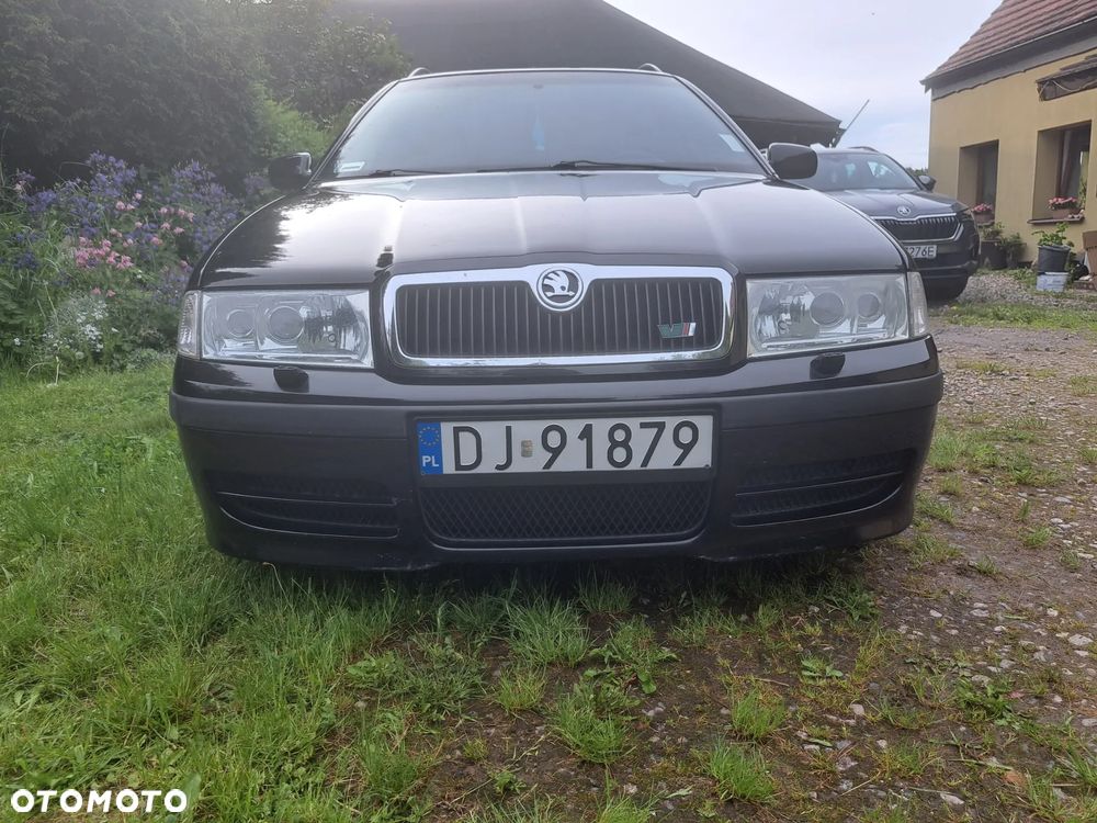Skoda Octavia 1.8T Tour RS - 2
