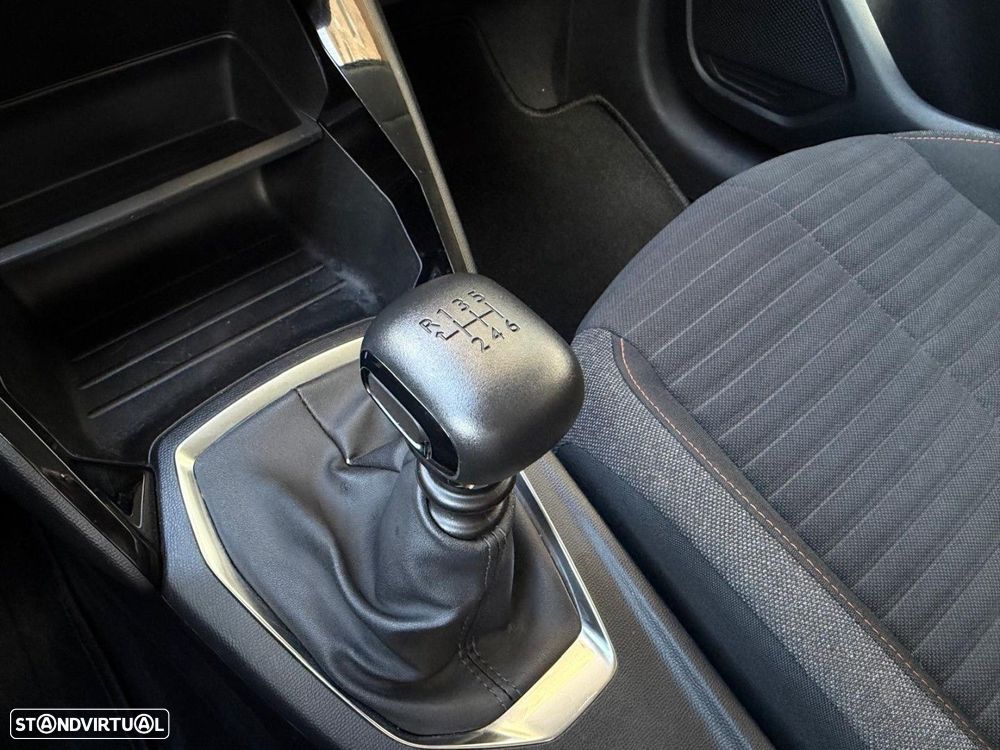 Peugeot 208 1.2 PureTech Active - 19