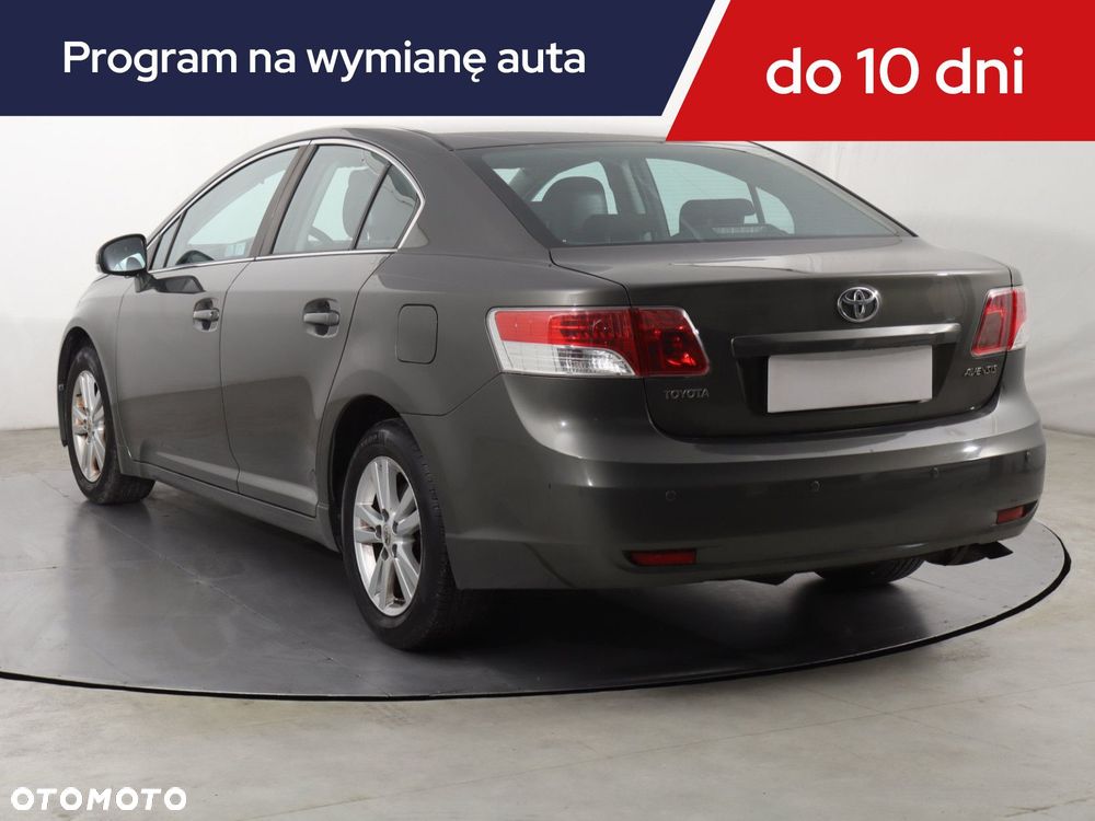Toyota Avensis - 6