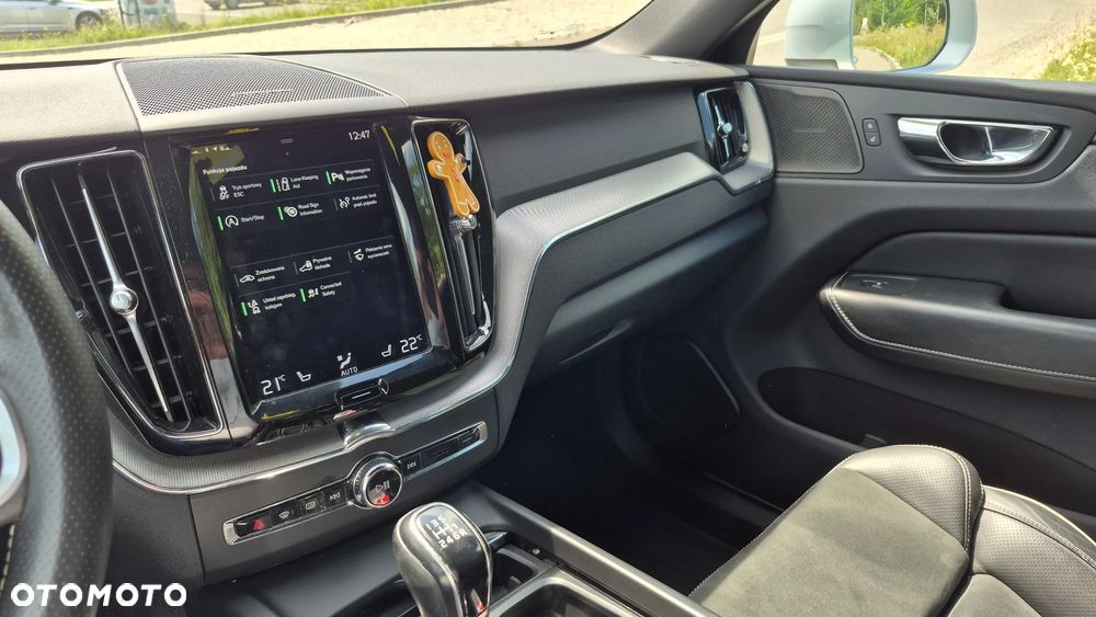 Volvo XC 60 D3 R-Design - 18