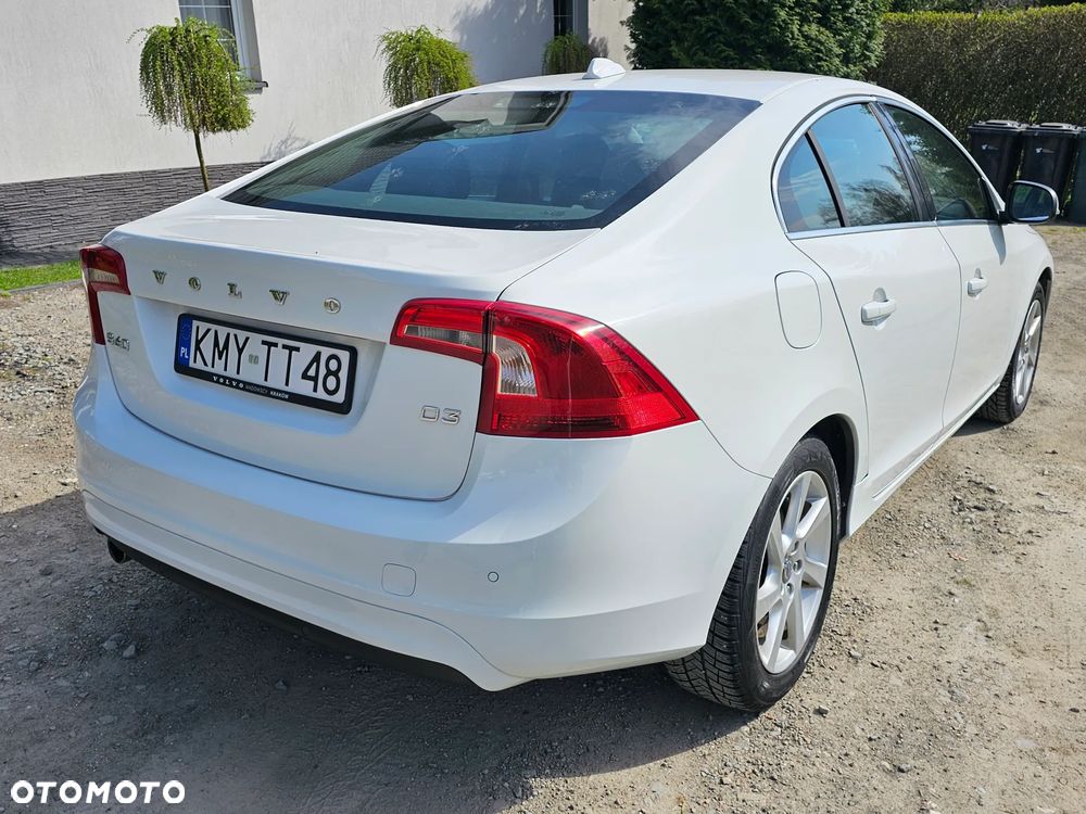 Volvo S60 D3 Business Edition - 4