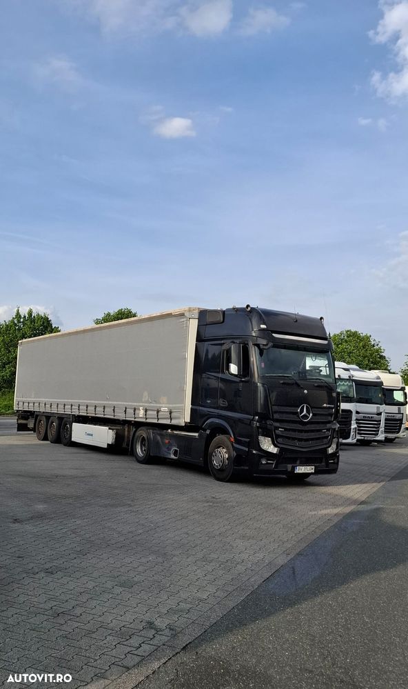 Mercedes-Benz Actros - 28