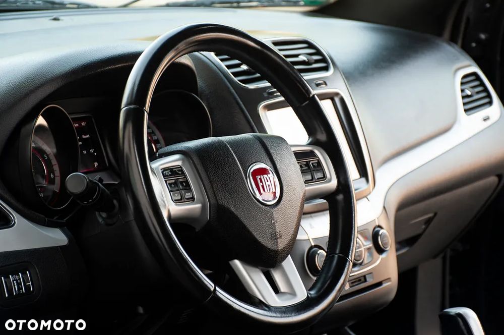 Fiat Freemont 2.0 Multijet 16V DPF Automatik Allrad Black Code - 36