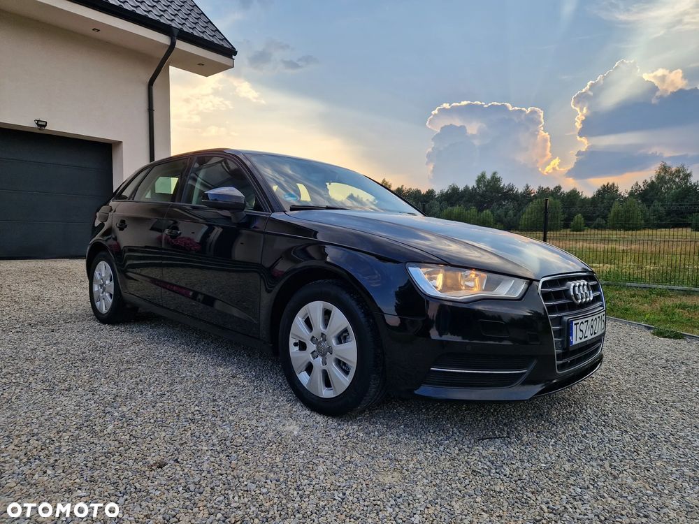 Audi A3 Sportback - 3