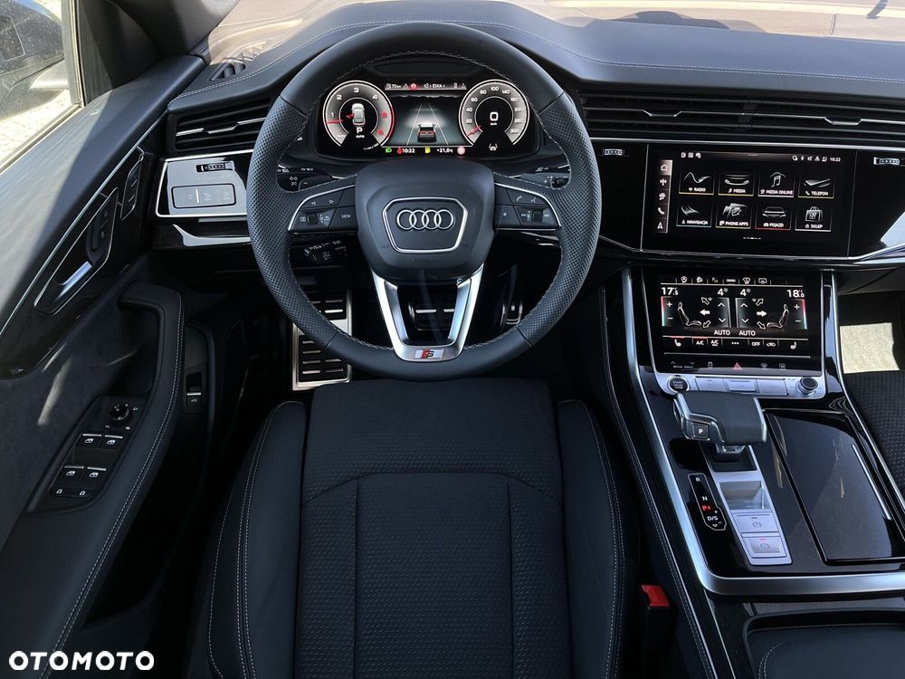 Audi Q8 - 36