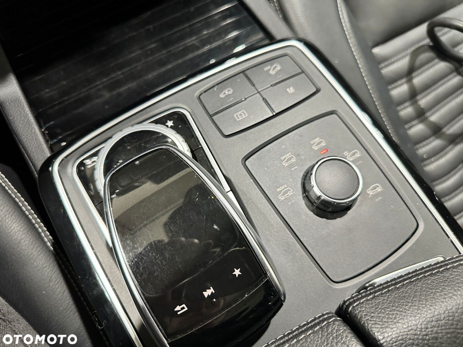 Mercedes-Benz GLS 350 d 4-Matic - 35