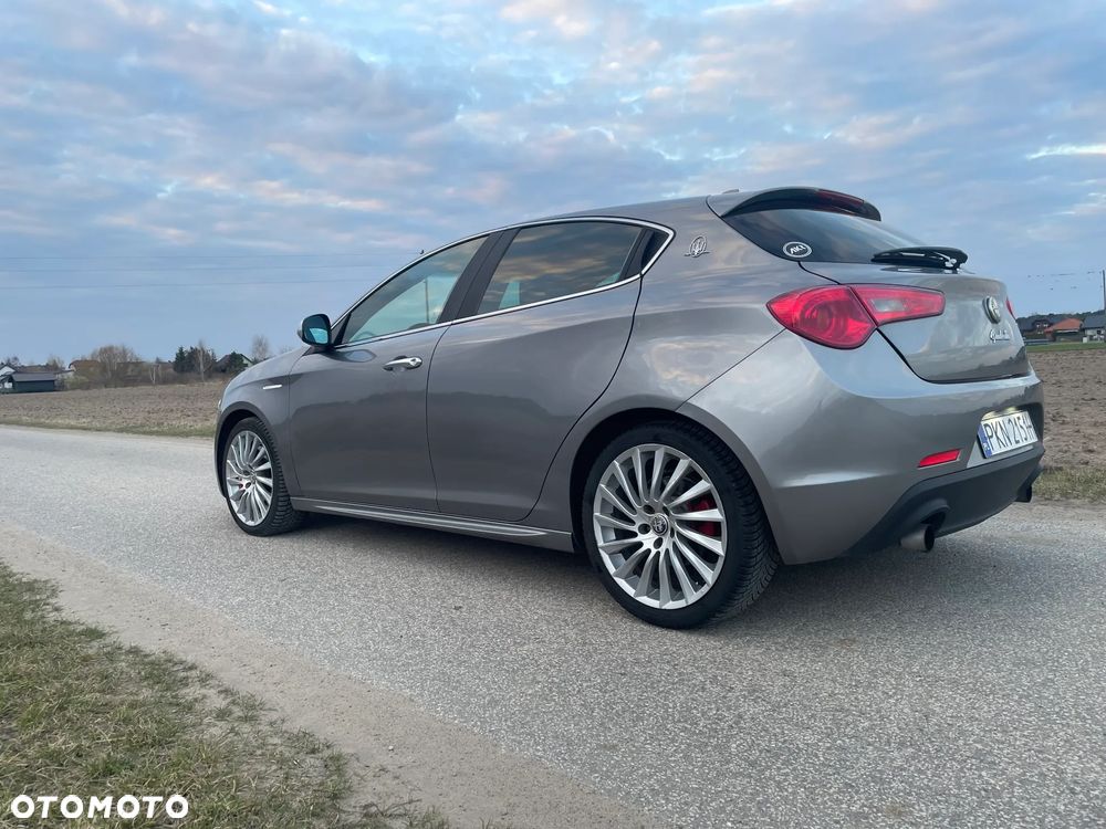 Alfa Romeo Giulietta 1750 TBi Quadrifoglio Verde - 4