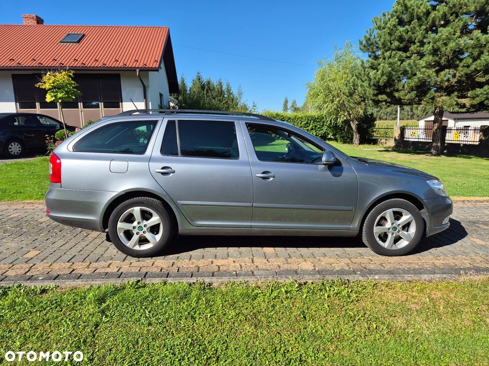 Skoda Octavia Combi 2.0 TDI Elegance - 8