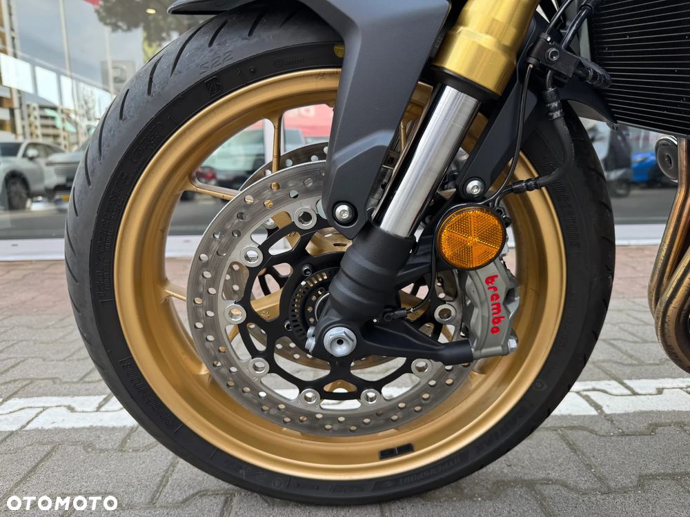 Honda Hornet - 10
