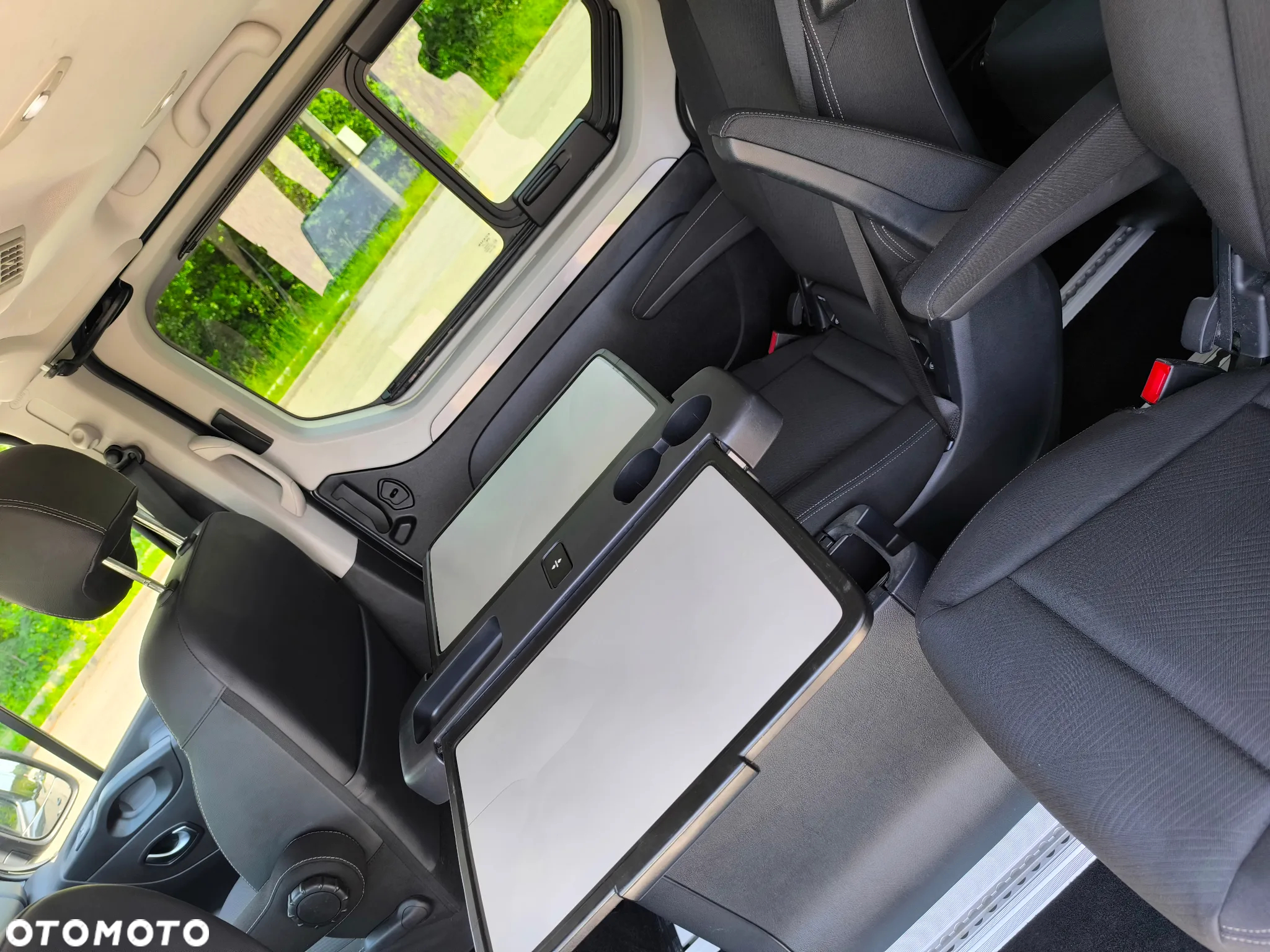Renault Trafic Grand SpaceClass 2.0 dCi - 28