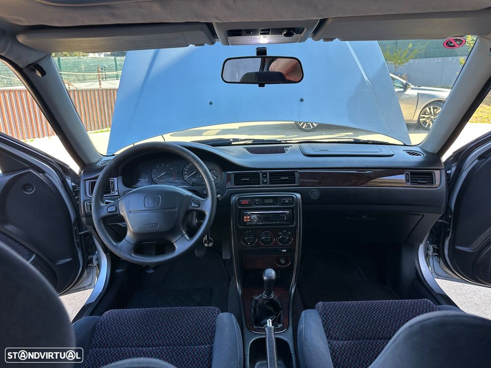 Honda Civic 1.5i LS - 9