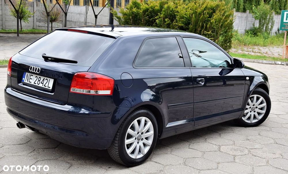 Audi A3 3-drzwiowe 1.6 S Line Sportpaket plus - 3