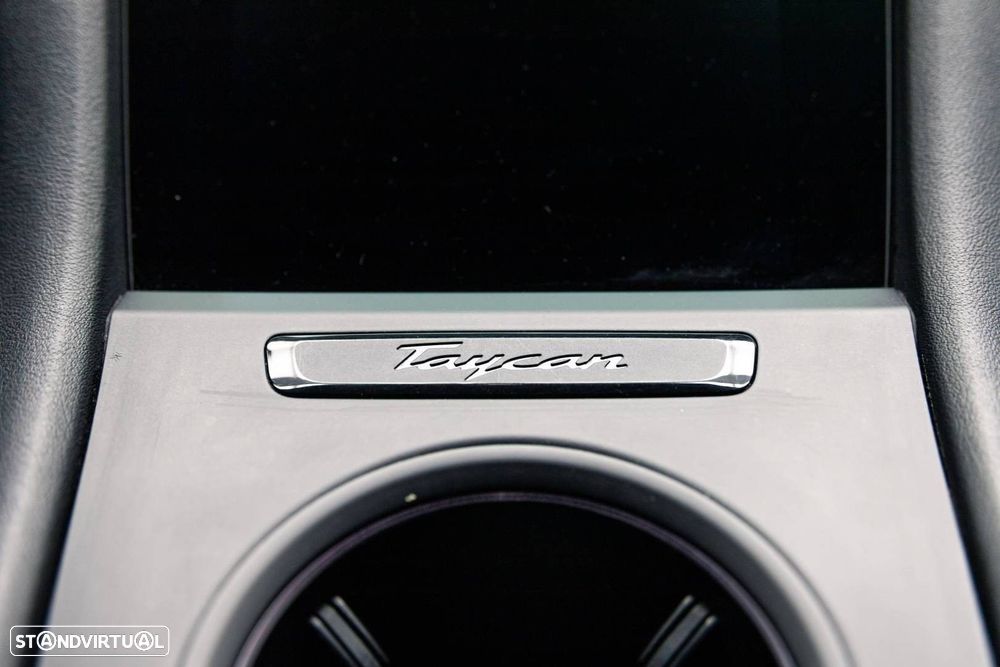 Porsche Taycan 4S Bateria Performance Plus - 44