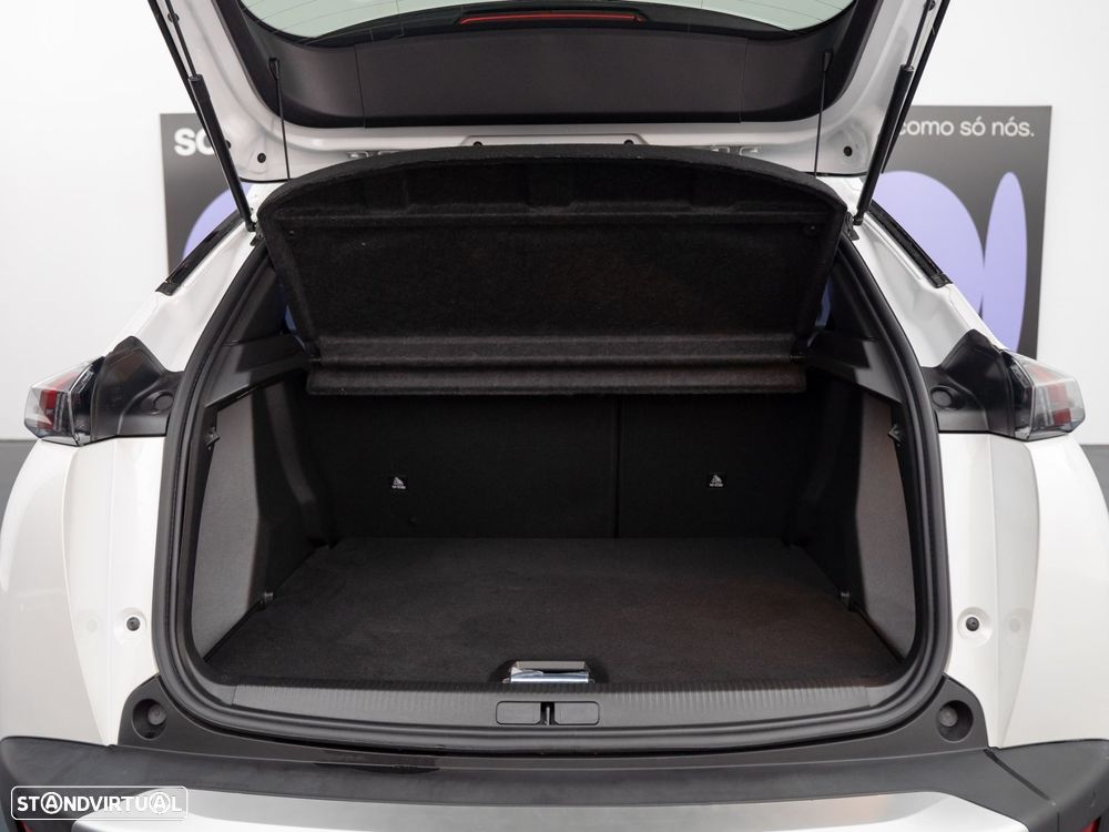 Peugeot 2008 1.5 BlueHDi Allure Pack EAT8 - 11