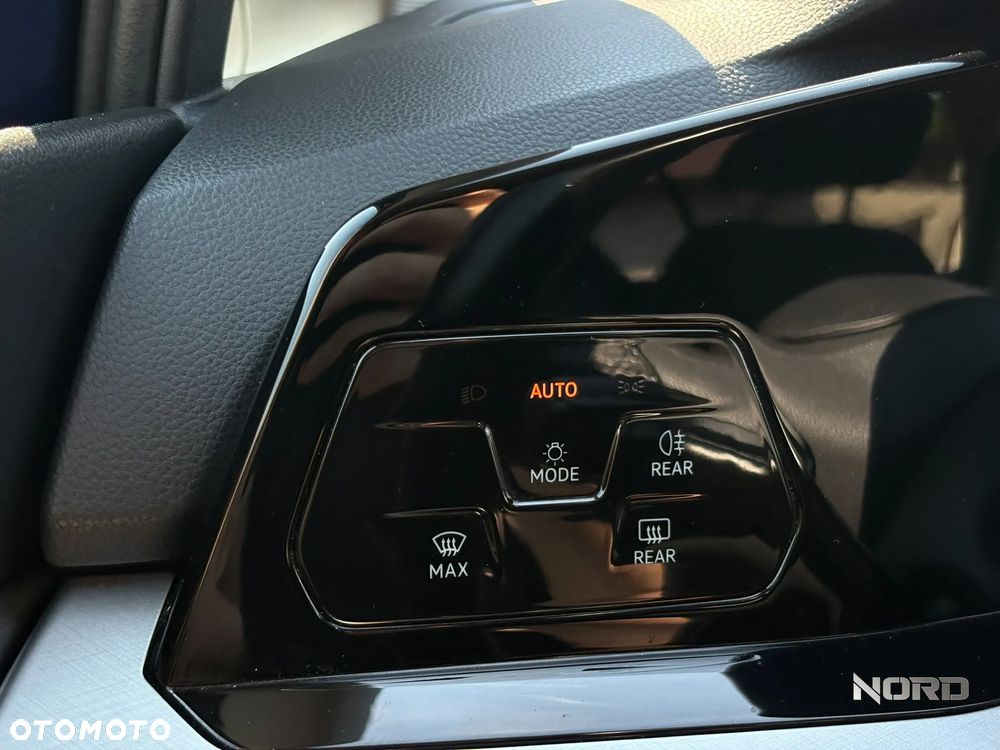 Volkswagen Golf 1.5 TSI EVO Life - 22