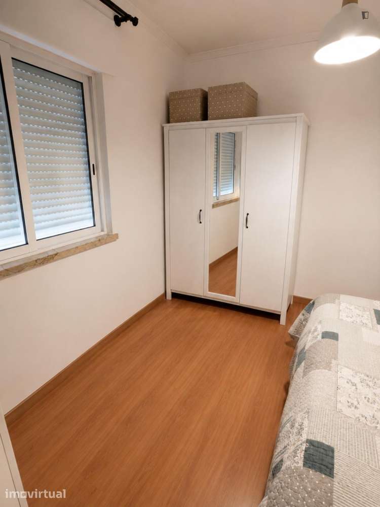 Quarto - localizado em Lisbon - Grande imagem: 2/7