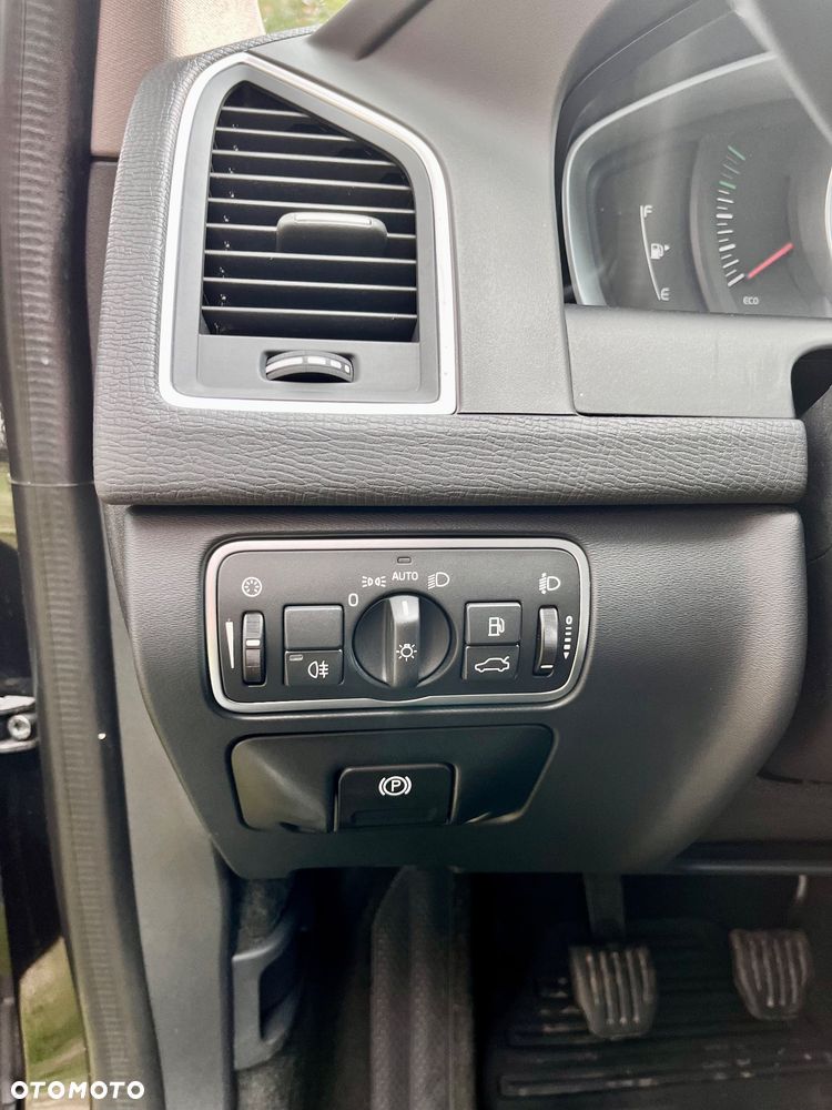 Volvo XC 60 D3 Inscription - 28