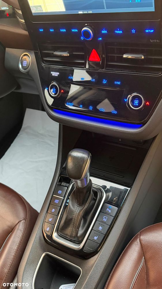 Hyundai IONIQ Hybrid Platinum - 7
