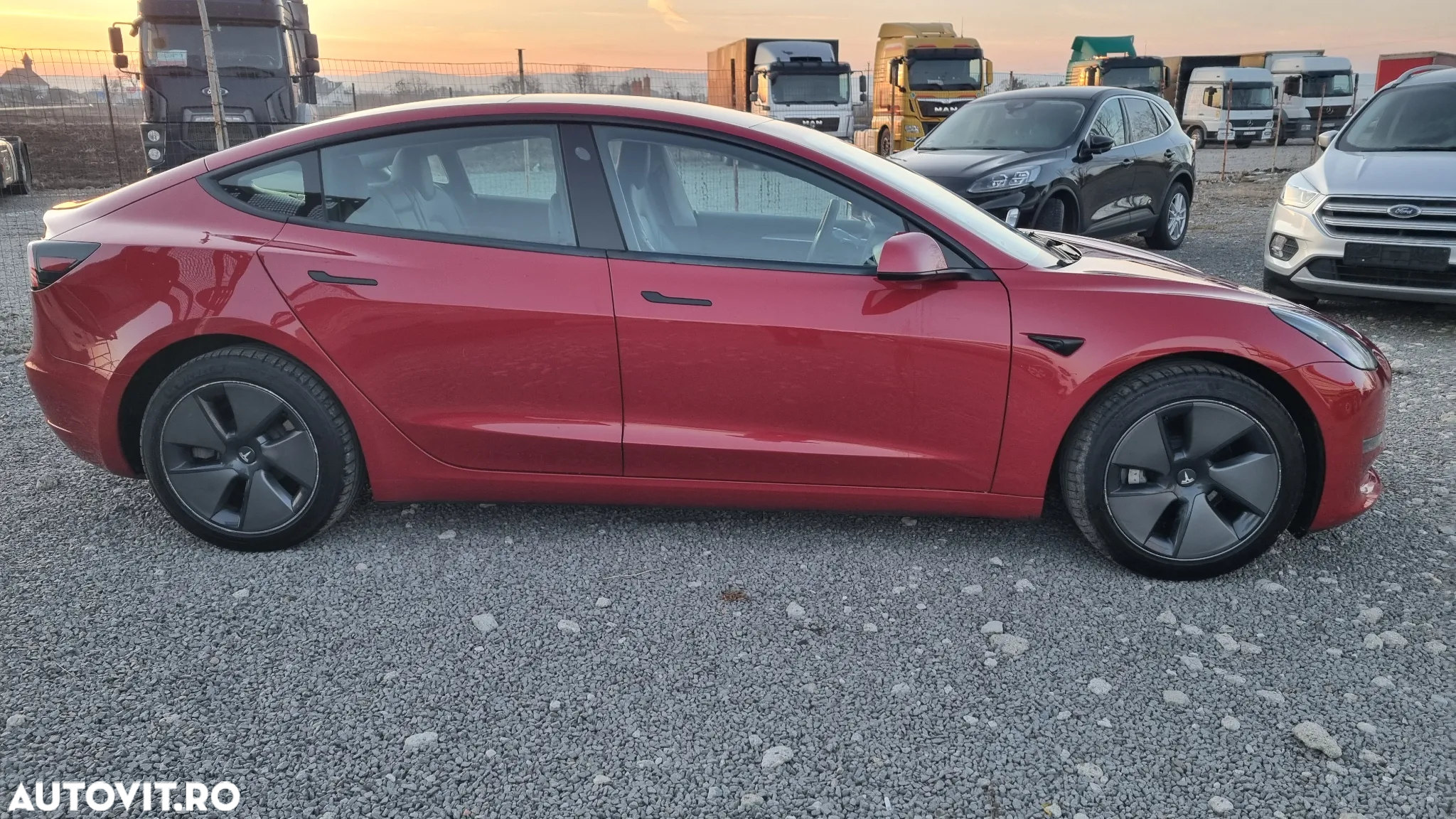 Tesla Model 3 Langstreckenbatterie Allradantrieb Dual Motor - 13