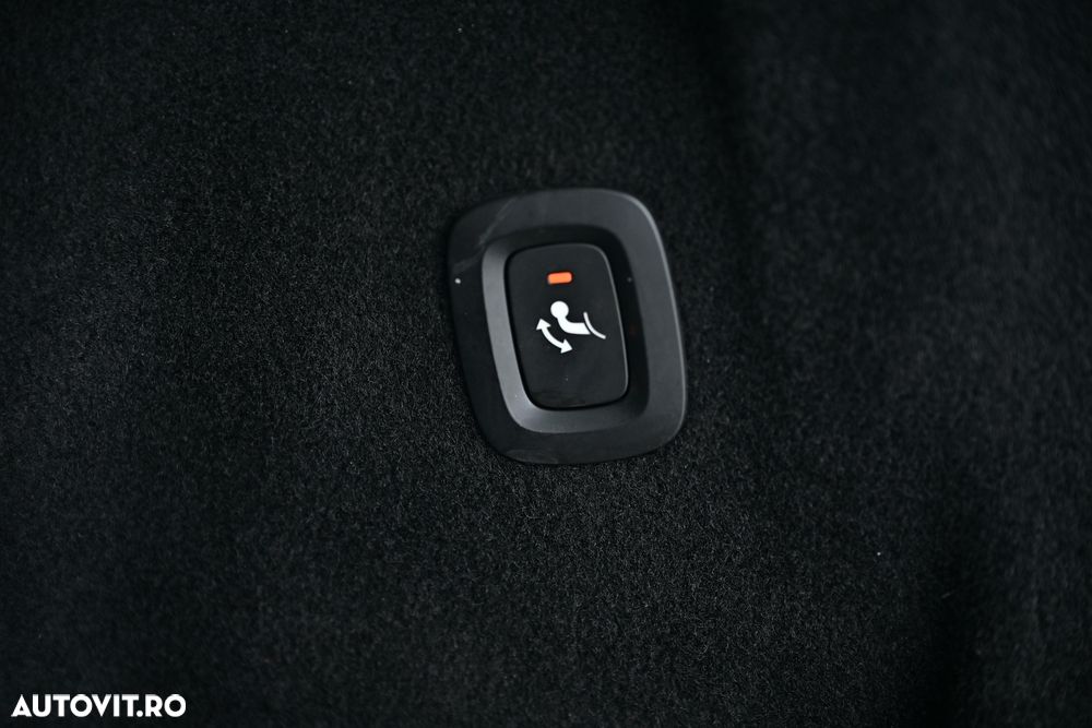 Volvo XC 60 - 32