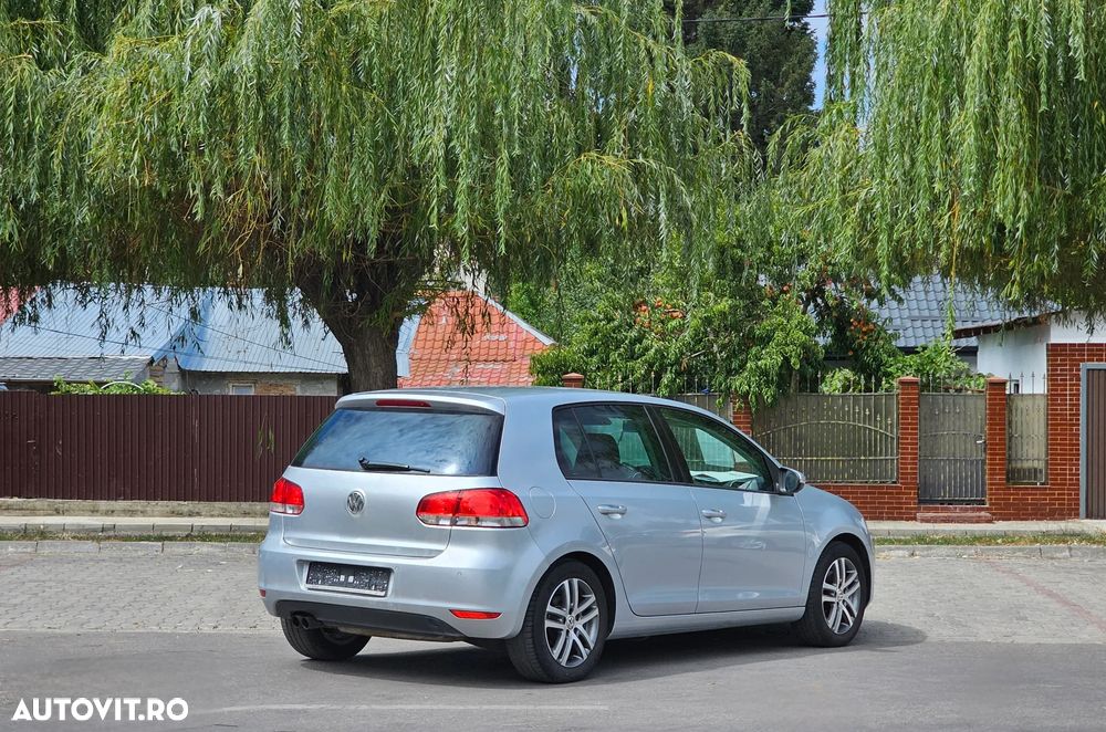 Volkswagen Golf - 27