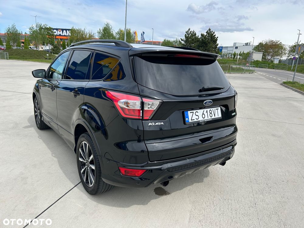 Ford Kuga 1.5 EcoBoost 2x4 ST-Line - 6