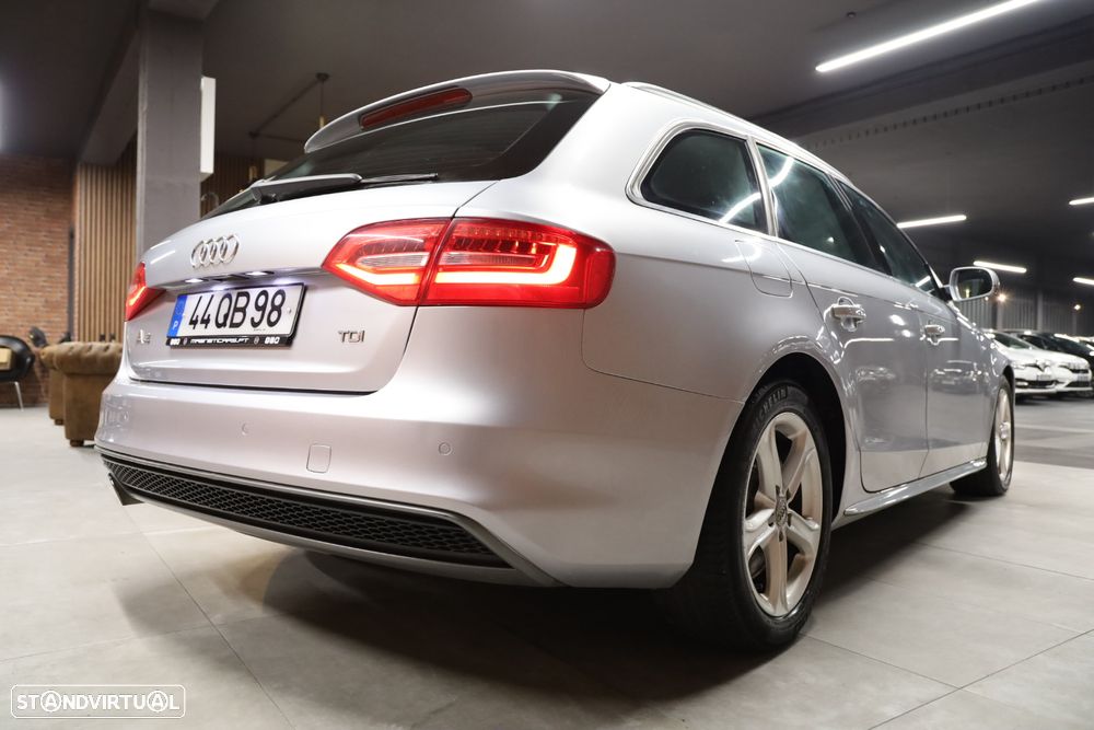Audi A4 Avant 2.0 TDI Multitronic S-line - 33