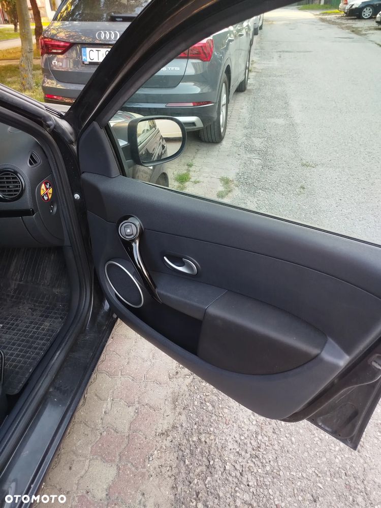 Renault Clio 1.2 16V TCE Night&Day - 6
