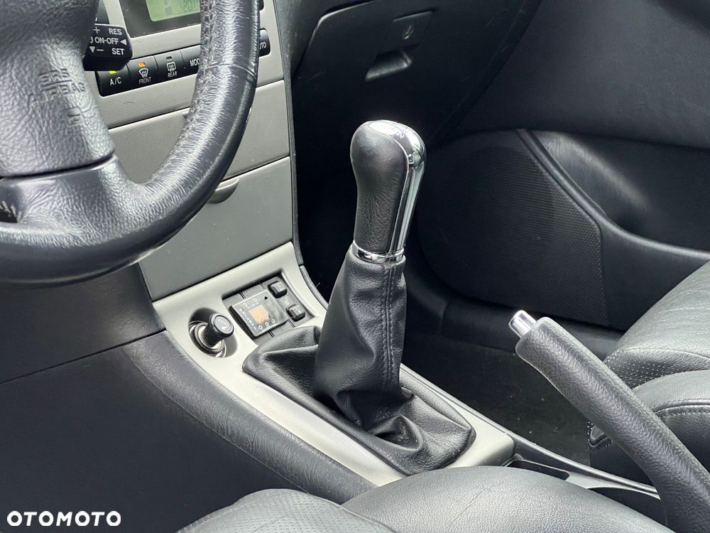 Toyota Corolla 1.6 VVT-i Sol - 8