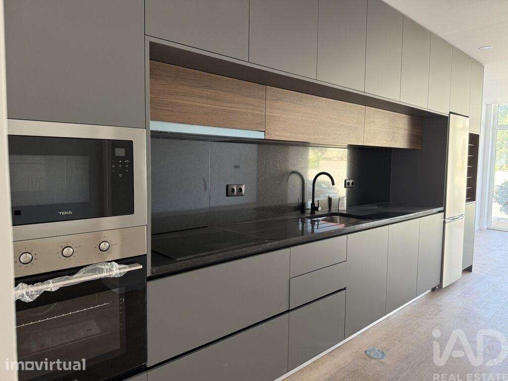 Apartamento T2 em Vila Cova da Lixa e Borba de Godim de 97,82 m2 - Grande imagem: 4/18