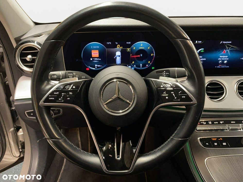 Mercedes-Benz Klasa E - 20