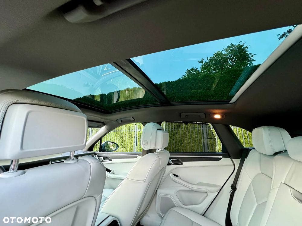 Porsche Macan Standard - 30