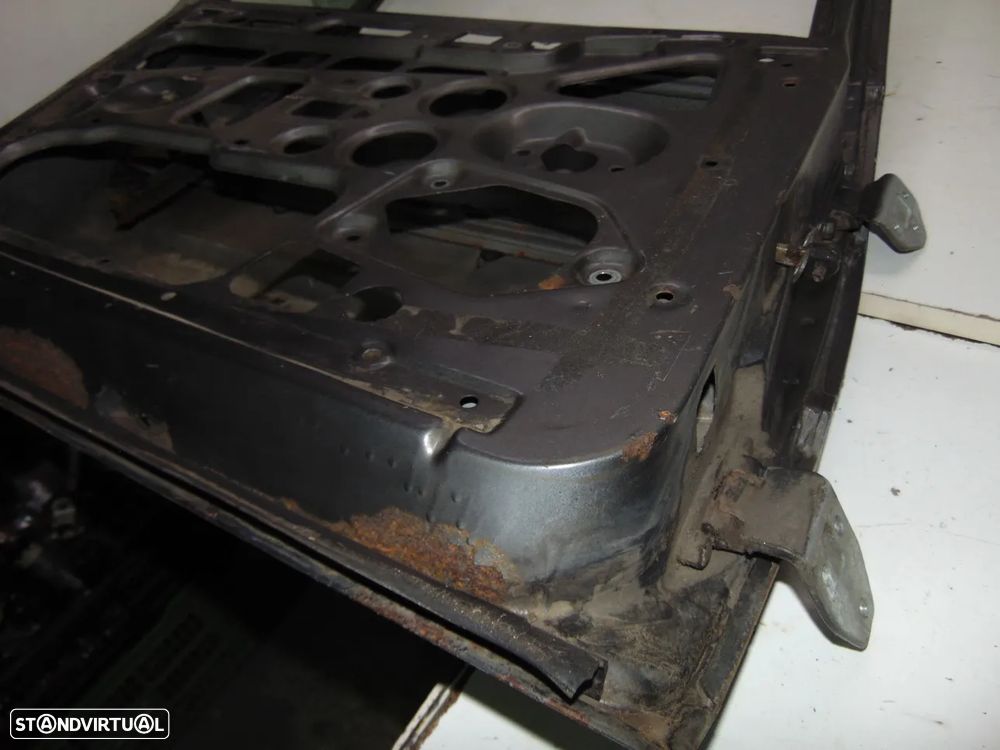 Alfa romeo 33 1º modelo portas - 3