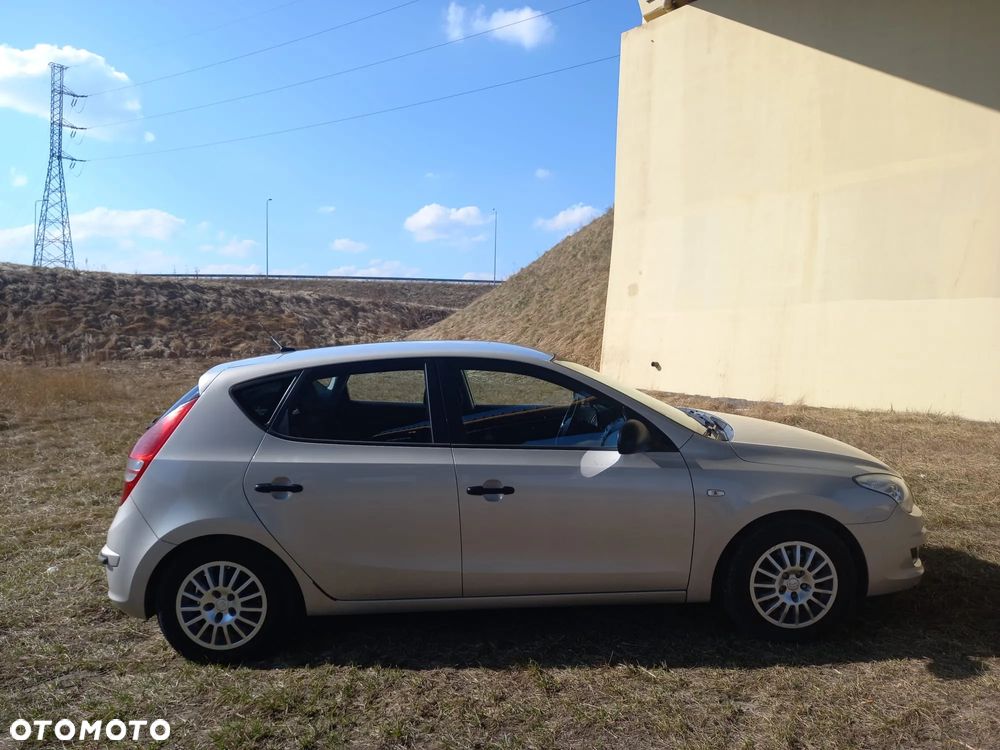 Hyundai i30 1.6 CRDi Comfort - 4